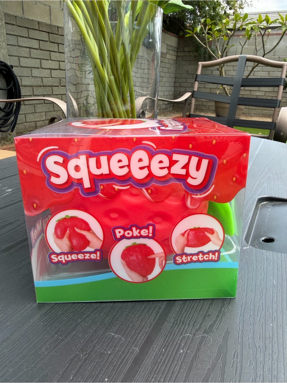 *BRAND NEW* SUNNY DAYS JUMBO SQUEEZE STRAWBERRY SQUISHY TOY
